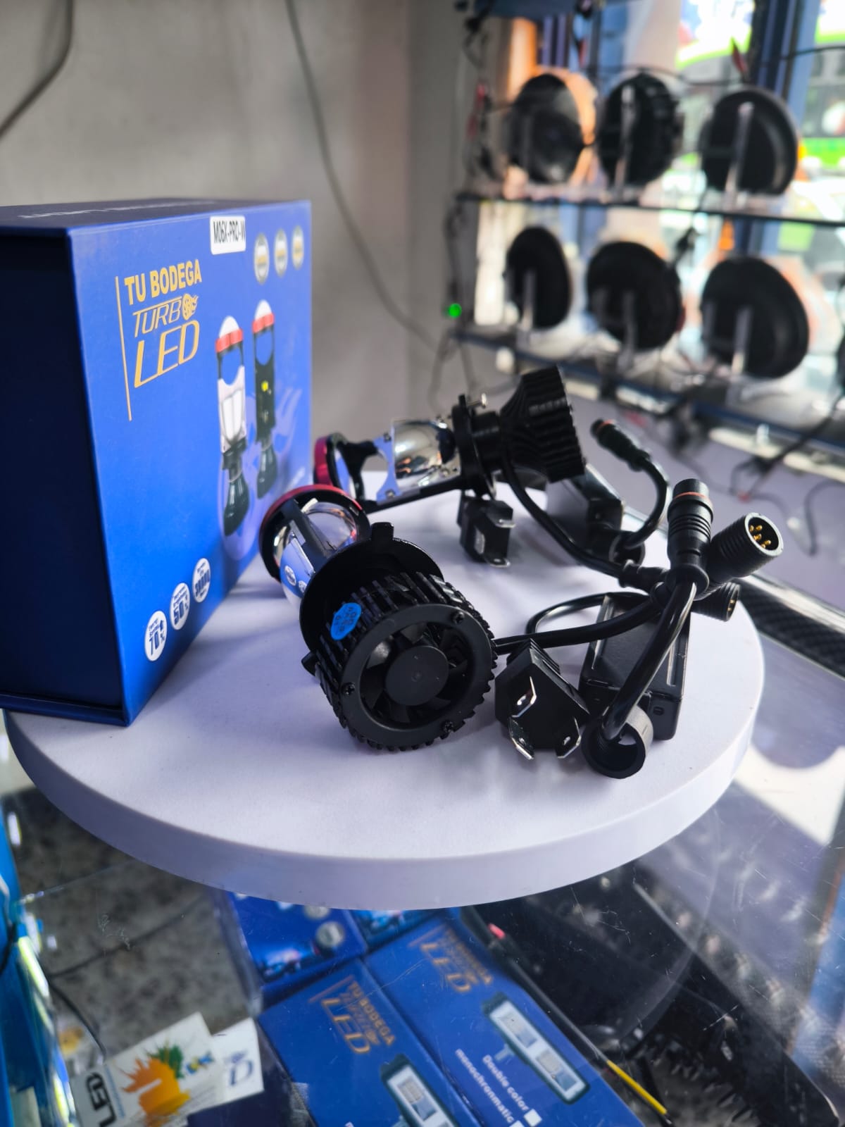 BOMBILLO TIPO LUPA BLANCO (M06XPROW)